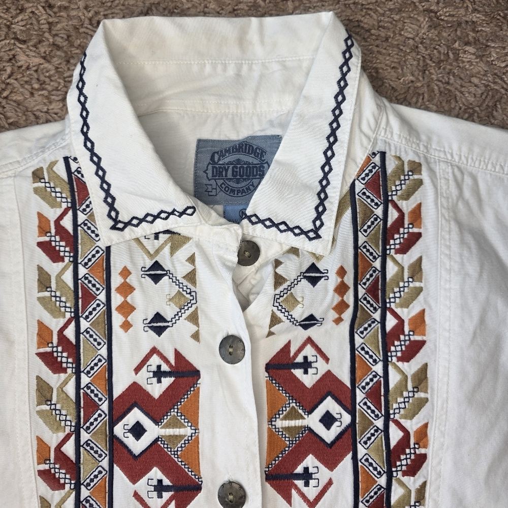 Women's Vintage Western Style Embroidered Button Down Shirt Size Medium - Picture 7 of 11